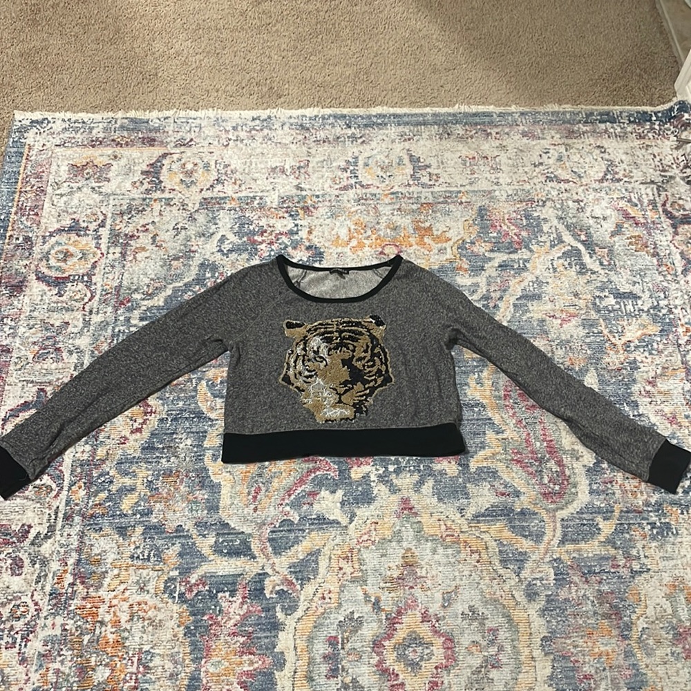 Cropped beaded detailed cheetah with white lace long sleeve sweater.